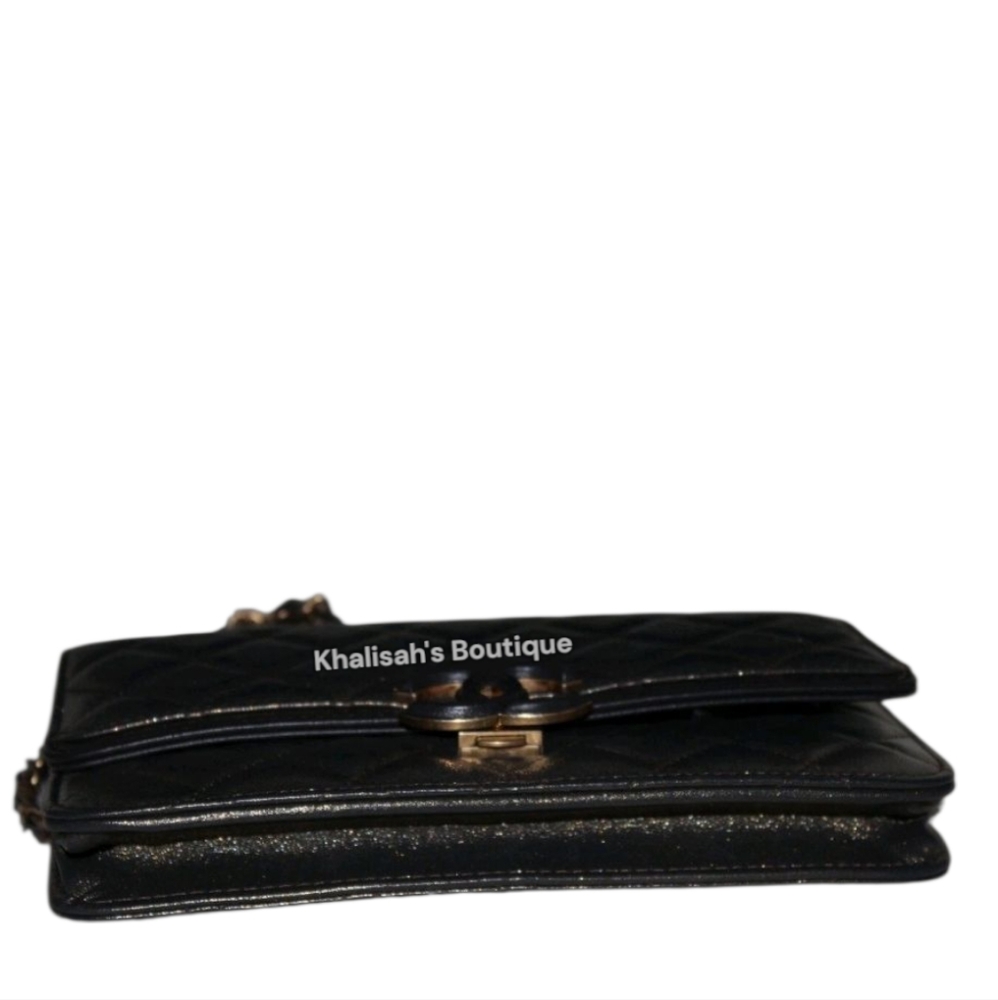 Rare CHANEL Metallic Quilted Clutch Gold Leather WOC Mini Crossbody Bag Like New - Picture 13 of 16